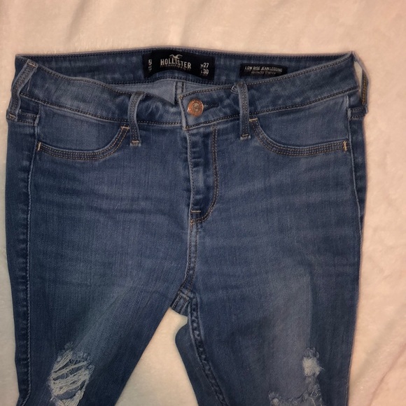 Low Rise Distressed Jeans - Picture 4 of 4